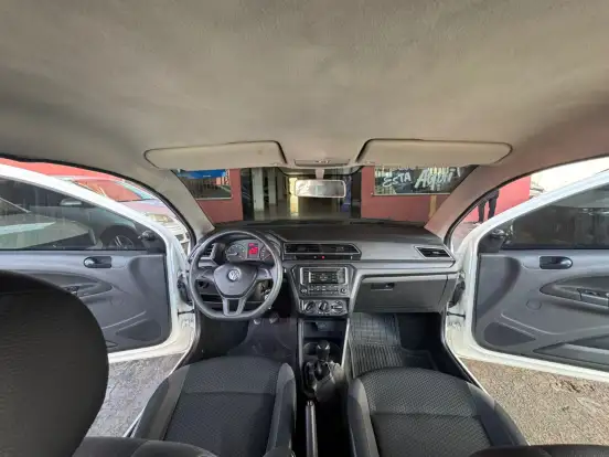 VOLKSWAGEN-VOYAGE-2022
