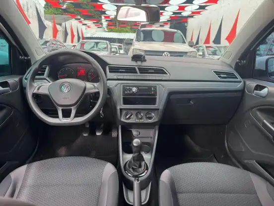 VOLKSWAGEN-VOYAGE-2018