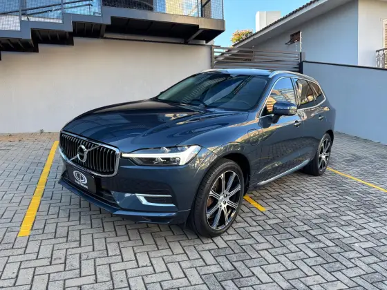 VOLVO XC60 2.0 T8 HYBRID INSCRIPTION AWD GEARTRONIC VOLVO XC60 2.0 T8 HYBRID INSCRIPTION AWD GEARTRONIC