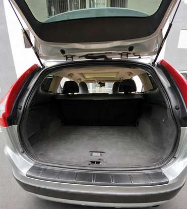 VOLVO-XC60-2.0 T5 DYNAMIC FWD TURBO GASOLINA 4P AUTOMÁTICO VOLVO-XC60-2011