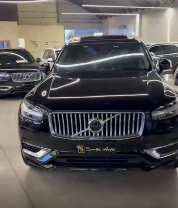 VOLVO-XC90-2019