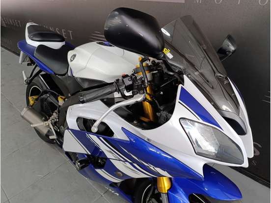 YAMAHA-YZF-R6-2014