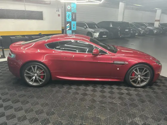 ASTON MARTIN VANTAGE 4.7 V8 32V GASOLINA 2P AUTOMÁTICO