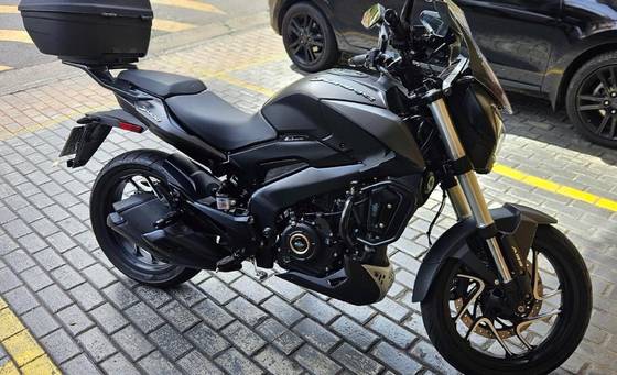 BAJAJ DOMINAR 400 