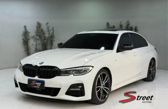 BMW 330i 2.0 16V TURBO GASOLINA M SPORT AUTOMÁTICO
