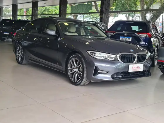 BMW 330i 2.0 16V TURBO GASOLINA SPORT AUTOMÁTICO