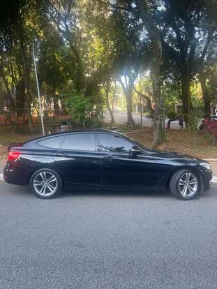BMW-320i-2015