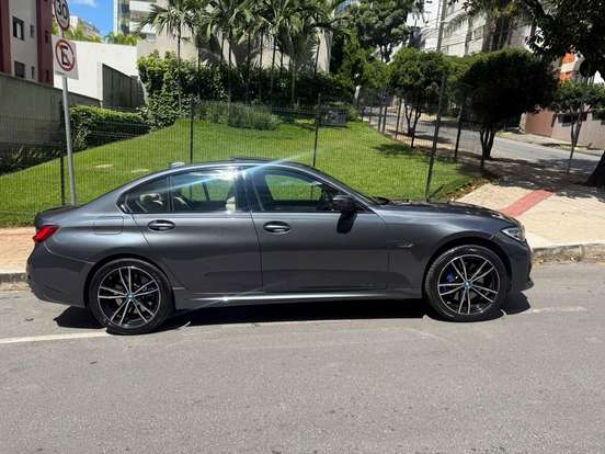 BMW-330e-2.0 16V TURBO HÍBRIDO M SPORT AUTOMÁTICO BMW-330e-2022