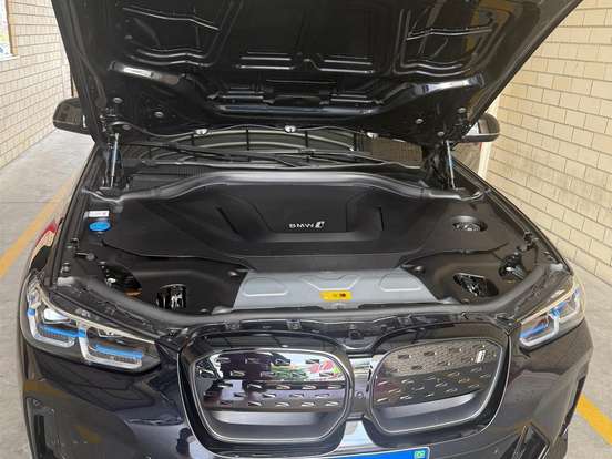 BMW-iX3-ELÉTRICO M SPORT BMW-iX3-2024