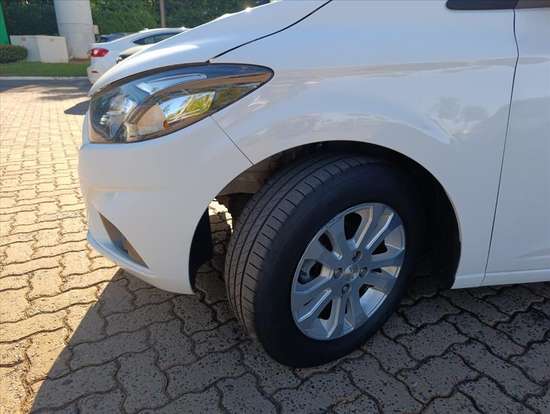 CHEVROLET-ONIX-2018