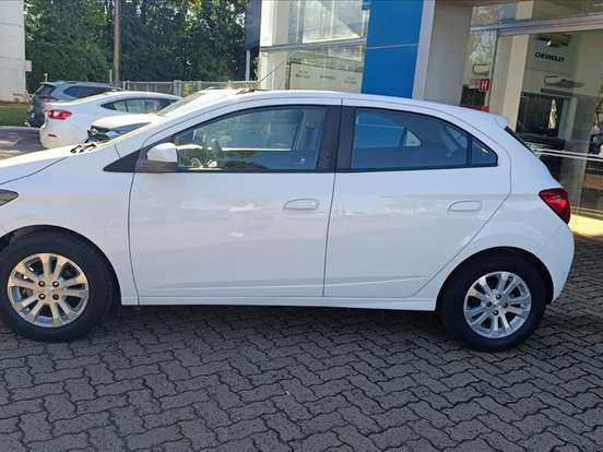 CHEVROLET-ONIX-1.4 MPFI LT 8V FLEX 4P MANUAL CHEVROLET-ONIX-2018