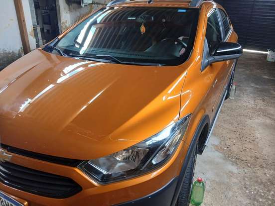 CHEVROLET-ONIX-2016
