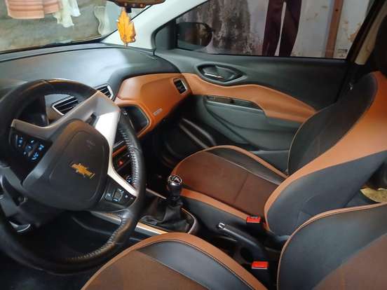 CHEVROLET-ONIX-2016