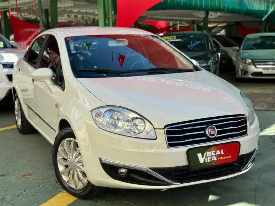FIAT LINEA 1.8 ESSENCE 16V FLEX 4P AUTOMATIZADO