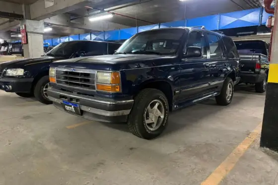 FORD EXPLORER 4.0 XLT 4X2 V6 GASOLINA 4P MANUAL