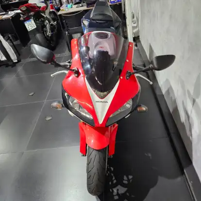 HONDA-CBR 1000RR-2007