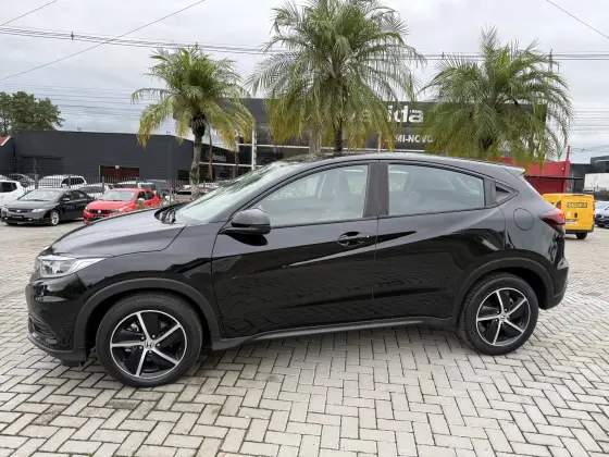 HONDA HR-V 1.8 16V FLEX LX 4P AUTOMÁTICO HONDA HR-V 1.8 16V FLEX LX 4P AUTOMÁTICO