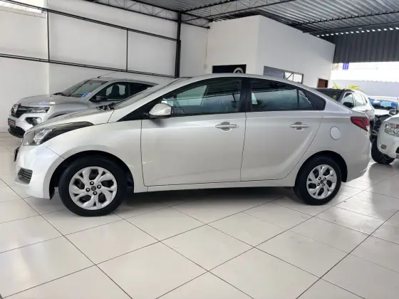 HYUNDAI HB20S 1.6 COMFORT STYLE 16V FLEX 4P AUTOMÁTICO HYUNDAI HB20S 1.6 COMFORT STYLE 16V FLEX 4P AUTOMÁTICO