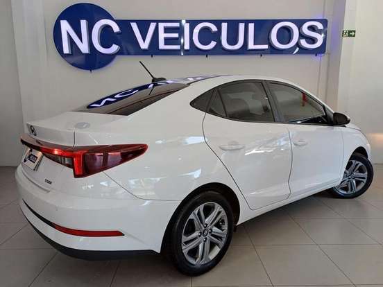 HYUNDAI-HB20S-2024