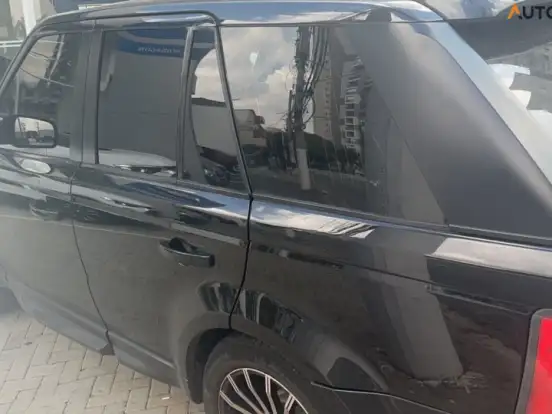 LAND ROVER-RANGE ROVER-3.6 VOGUE V8 32V TURBO DIESEL 4P AUTOMÁTICO LAND ROVER-RANGE ROVER-2010