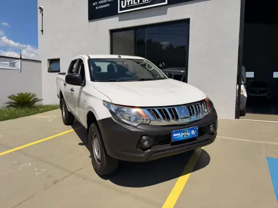 MITSUBISHI L200 TRITON 2.4 16V TURBO DIESEL GL CD 4X4 MANUAL