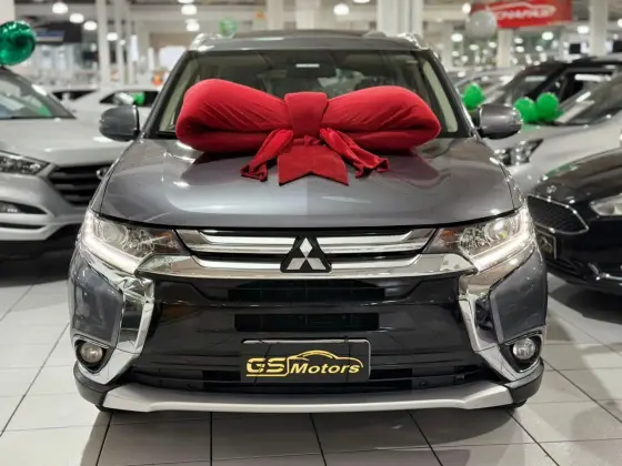 MITSUBISHI OUTLANDER 2.0 COMFORT 16V GASOLINA 4P AUTOMÁTICO MITSUBISHI OUTLANDER 2.0 COMFORT 16V GASOLINA 4P AUTOMÁTICO
