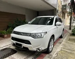 MITSUBISHI OUTLANDER 2.0 16V GASOLINA 4P AUTOMÁTICO MITSUBISHI OUTLANDER 2.0 16V GASOLINA 4P AUTOMÁTICO