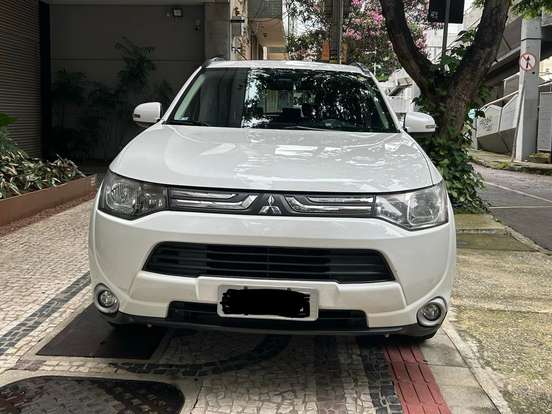 MITSUBISHI-OUTLANDER-2.0 16V GASOLINA 4P AUTOMÁTICO MITSUBISHI-OUTLANDER-2014
