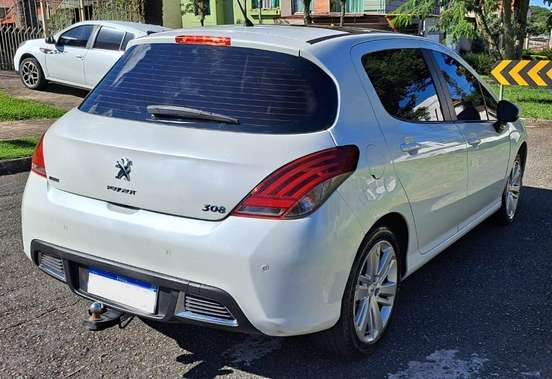 PEUGEOT-308-2015