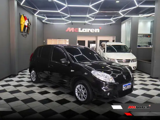 RENAULT SANDERO 1.0 AUTHENTIQUE 16V FLEX 4P MANUAL RENAULT SANDERO 1.0 AUTHENTIQUE 16V FLEX 4P MANUAL
