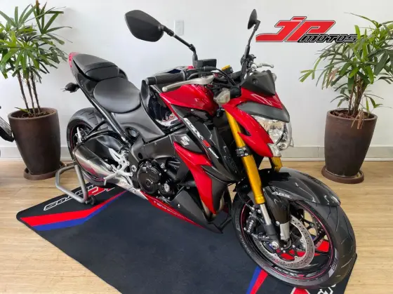 SUZUKI GSX-S1000 ABS SUZUKI GSX-S1000 ABS