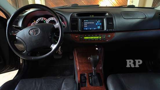 TOYOTA-CAMRY-2005
