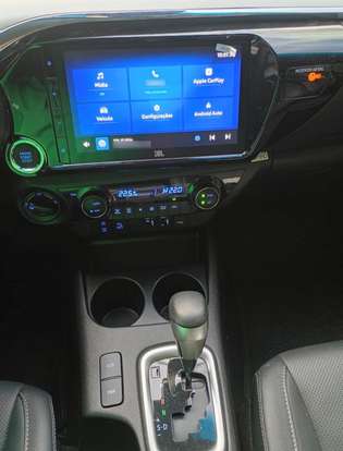TOYOTA-HILUX-2025