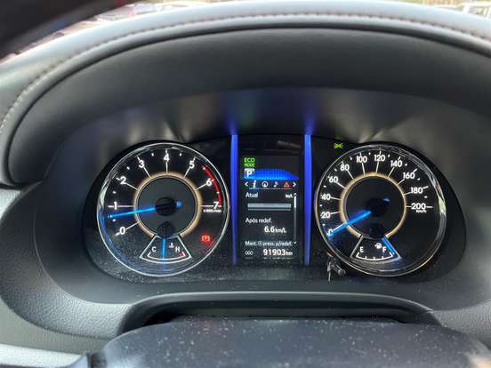 TOYOTA-HILUX SW4-2019