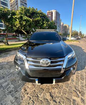 TOYOTA-HILUX SW4-2.8 SRX 4X4 16V TURBO INTERCOOLER DIESEL 4P AUTOMÁTICO TOYOTA-HILUX SW4-2018