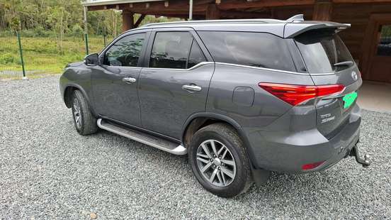 TOYOTA-HILUX SW4-2016