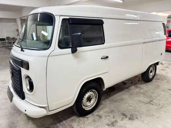 VOLKSWAGEN KOMBI 1.4 MI FURGÃO 8V FLEX 3P MANUAL