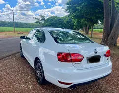 VOLKSWAGEN JETTA 2.0 TSI HIGHLINE 211CV GASOLINA 4P TIPTRONIC VOLKSWAGEN JETTA 2.0 TSI HIGHLINE 211CV GASOLINA 4P TIPTRONIC