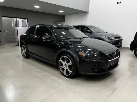 VOLVO C30 2.0 GASOLINA 2P AUTOMÁTICO VOLVO C30 2.0 GASOLINA 2P AUTOMÁTICO