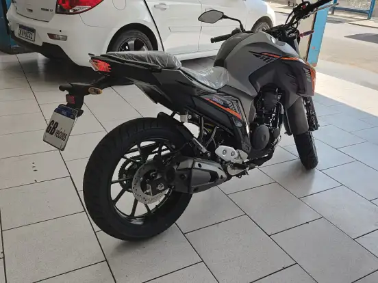 YAMAHA-FZ25 FAZER CONNECTED ABS YAMAHA-FZ25 FAZER CONNECTED ABS-2025