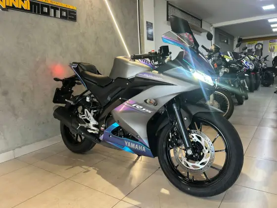 YAMAHA YZF R15 YAMAHA YZF R15