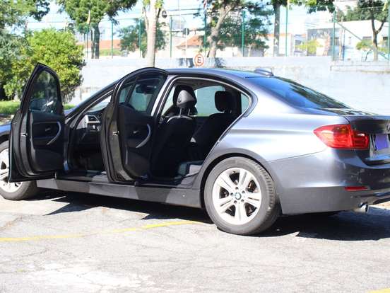 BMW-320i-2.0 16V TURBO GASOLINA 4P AUTOMÁTICO BMW-320i-2013