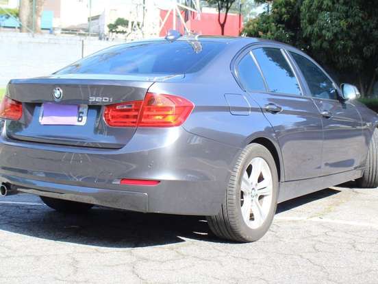 BMW-320i-2.0 16V TURBO GASOLINA 4P AUTOMÁTICO BMW-320i-2013