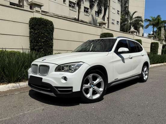 BMW-X1-2.0 16V TURBO GASOLINA SDRIVE20I 4P AUTOMÁTICO BMW-X1-2013