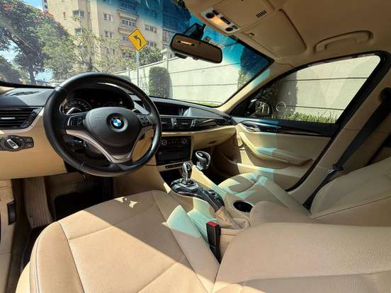 BMW-X1-2.0 16V TURBO GASOLINA SDRIVE20I 4P AUTOMÁTICO BMW-X1-2013