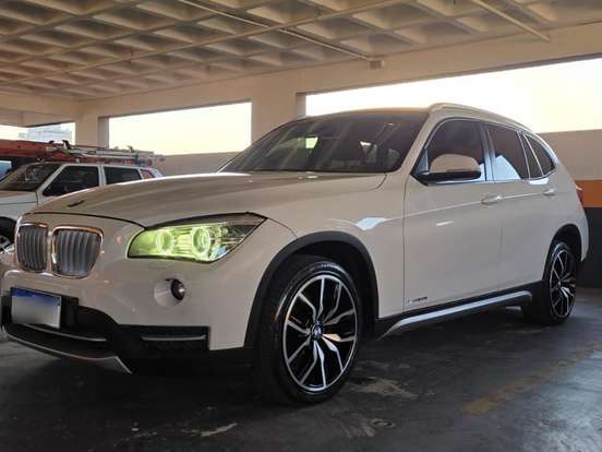 BMW-X1-2.0 16V TURBO GASOLINA SDRIVE20I 4P AUTOMÁTICO BMW-X1-2013