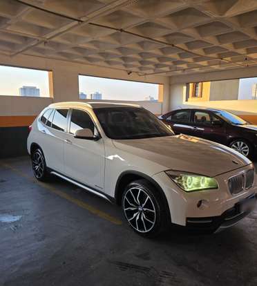 BMW-X1-2013