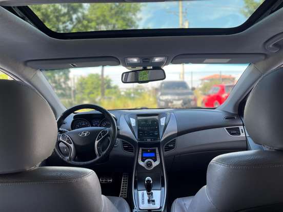 HYUNDAI-ELANTRA-2011