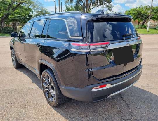JEEP-COMMANDER-2022