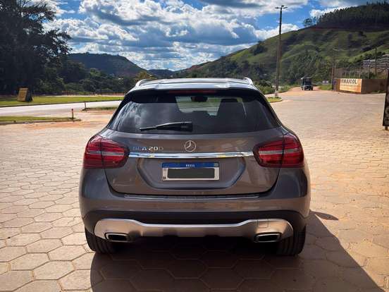 MERCEDES-BENZ-GLA 200-1.6 CGI FLEX ADVANCE 7G-DCT MERCEDES-BENZ-GLA 200-2017